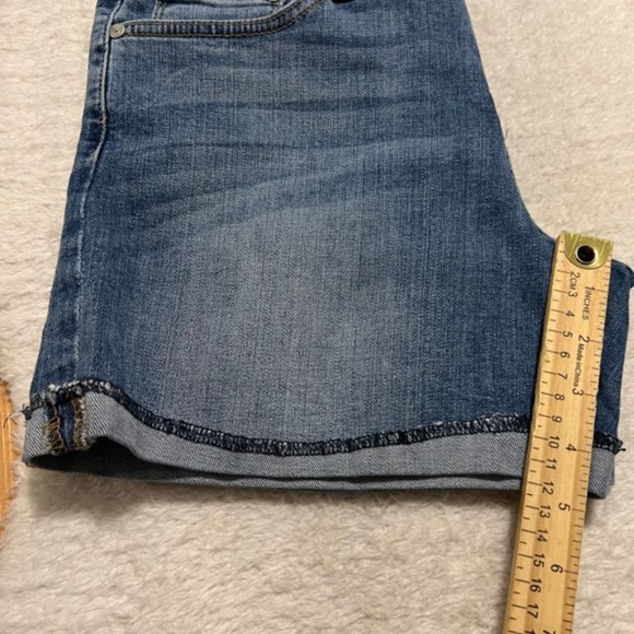Just Black Womens Blue Mid Rise Cotton Blend Cuffed Denim Jean Shorts Size 26 - Picture 9 of 10